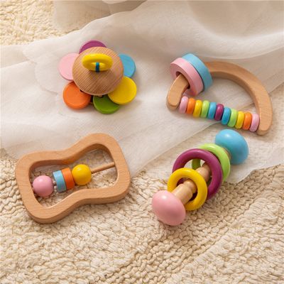 Rattle Soother 11.6cm اسباب بازی های دندانپزشکی چوبی درجه مواد غذایی چوبی Rattle Teether
